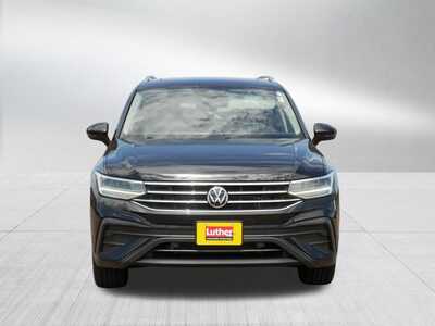 2022 Volkswagen Tiguan, $0. Photo 2