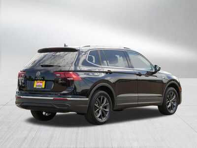 2022 Volkswagen Tiguan, $0. Photo 7
