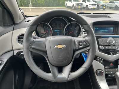 2014 Chevrolet Cruze, $7048. Photo 12