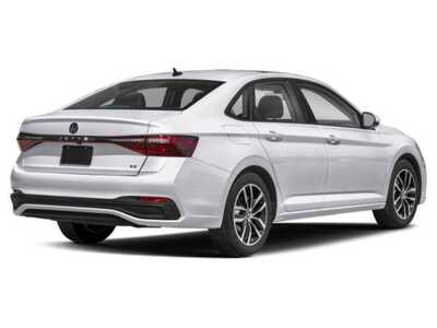 2025 Volkswagen Jetta, $25100. Photo 5