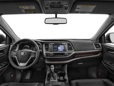 2016 Toyota Highlander, $19548. Photo 11