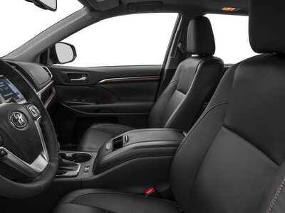 2016 Toyota Highlander, $19548. Photo 12