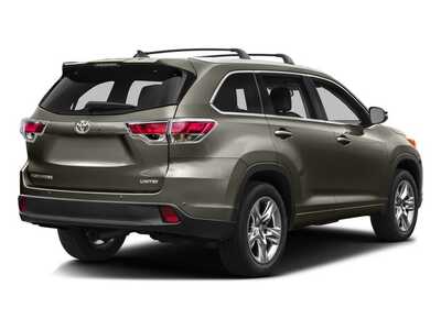 2016 Toyota Highlander, $19548. Photo 5