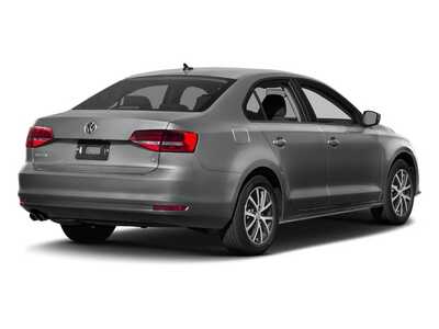 2017 Volkswagen Jetta, $12348. Photo 2