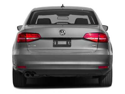 2017 Volkswagen Jetta, $12348. Photo 5