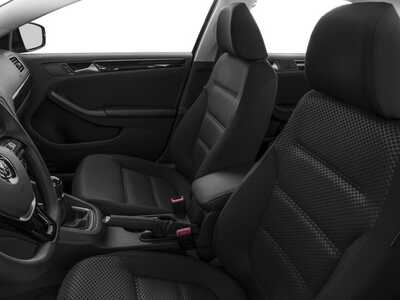 2017 Volkswagen Jetta, $12348. Photo 9