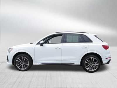 2022 Audi Q3, $0. Photo 4