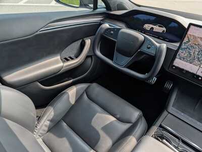 2022 Tesla Model S, $46348. Photo 12