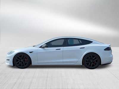 2022 Tesla Model S, $46348. Photo 4