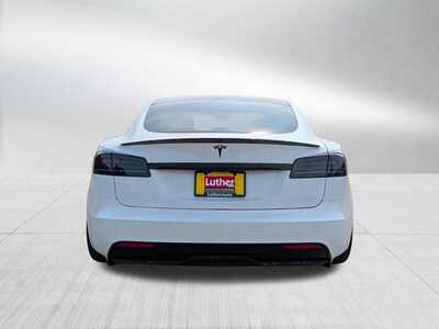 2022 Tesla Model S, $46348. Photo 6