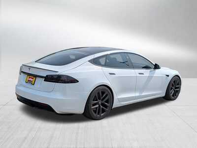 2022 Tesla Model S, $46348. Photo 7