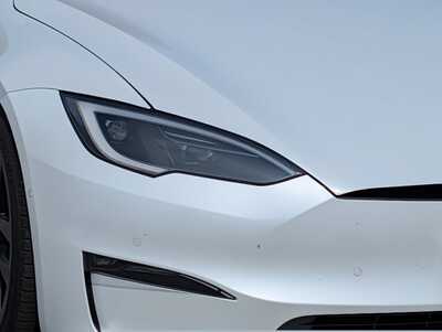 2022 Tesla Model S, $46348. Photo 9