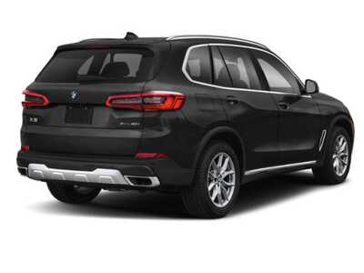 2019 BMW X5, $28348. Photo 2