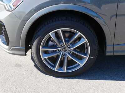 2025 Audi Q3, $46460. Photo 4