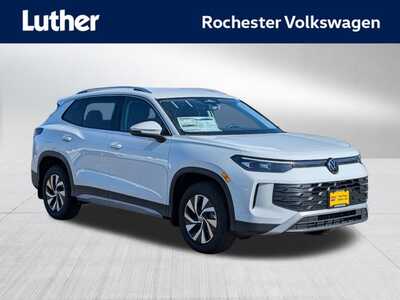 2026 Volkswagen Tiguan, $34731. Photo 1
