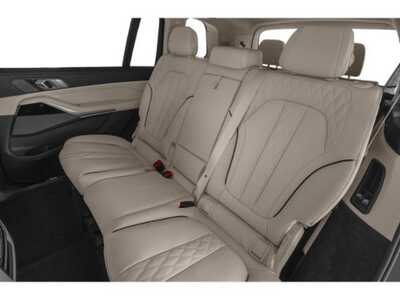 2027 BMW X7, $101290. Photo 12