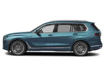 2027 BMW X7, $101290. Photo 3
