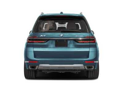 2027 BMW X7, $101290. Photo 5