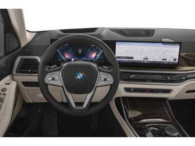 2027 BMW X7, $101290. Photo 6
