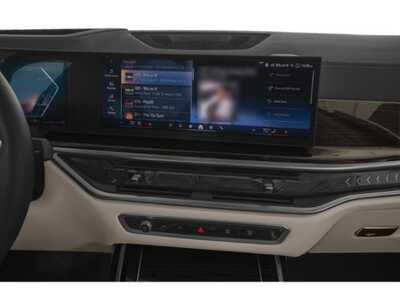 2027 BMW X7, $101290. Photo 9