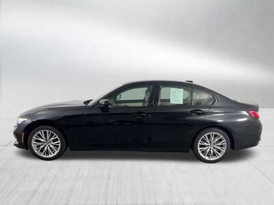 2023 BMW 3 Series, $33348. Photo 4