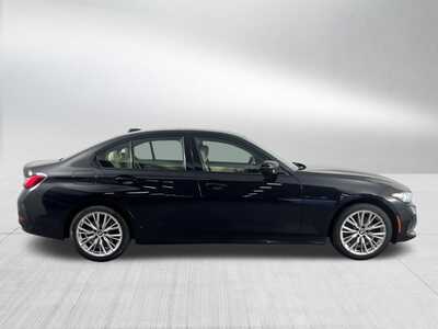 2023 BMW 3 Series, $33348. Photo 8