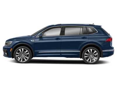 2021 Volkswagen Tiguan, $23848. Photo 3