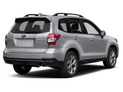 2015 Subaru Forester, $13848. Photo 5