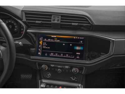 2025 Audi Q3, $39348. Photo 9