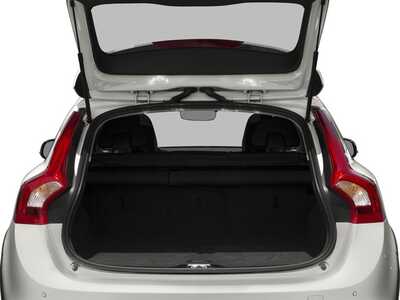 2016 Volvo V60 Cross Country, $0. Photo 11
