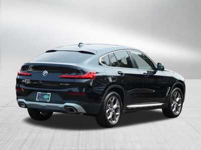 2024 BMW X4, $47348. Photo 4