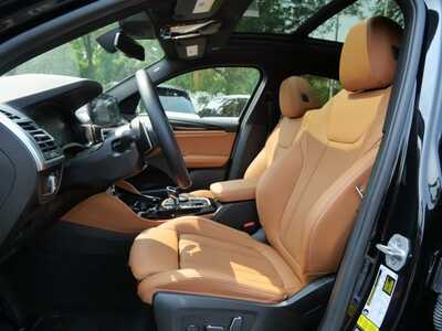 2024 BMW X4, $47348. Photo 8