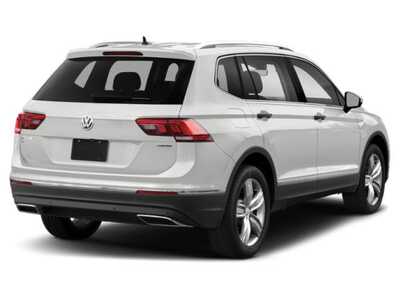 2019 Volkswagen Tiguan, $16848. Photo 2