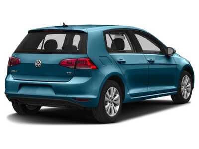 2015 Volkswagen Golf, $9848. Photo 2
