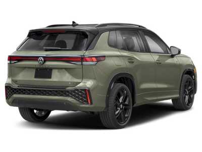 2026 Volkswagen Tiguan, $42426. Photo 2
