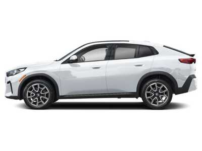 2026 BMW X2, $0. Photo 3