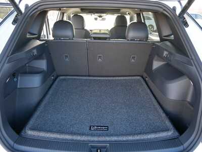 2026 Volkswagen Tiguan, $38676. Photo 7