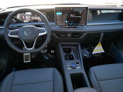 2026 Volkswagen Tiguan, $38676. Photo 8