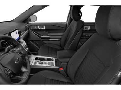 2022 Ford Explorer, $25998. Photo 12