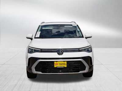 2025 Volkswagen Taos, $29348. Photo 2