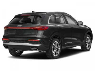 2026 Audi Q5, $60290. Photo 5
