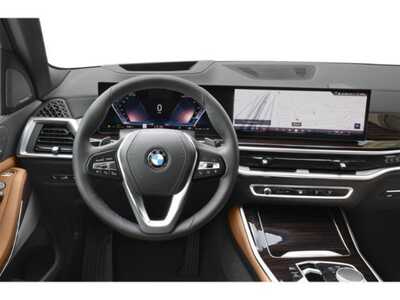 2026 BMW X5, $102100. Photo 9
