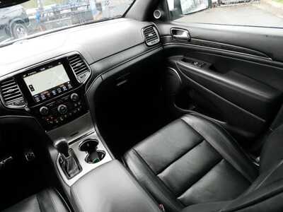 2020 Jeep Grand Cherokee, $23348. Photo 11
