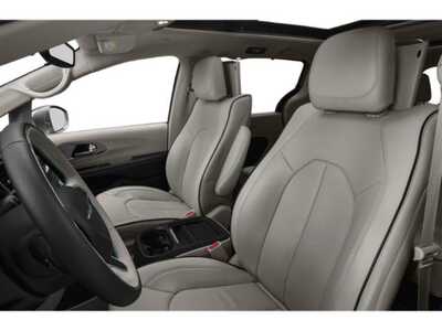 2019 Chrysler Pacifica, $0. Photo 12