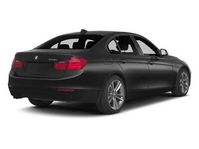 2013 BMW 3 Series, $11348. Photo 2