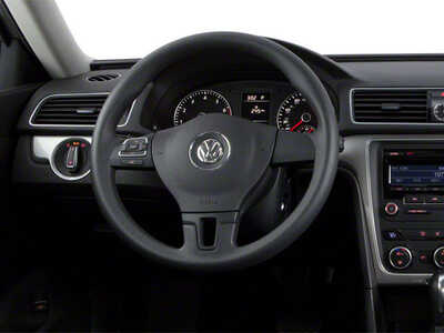 2013 Volkswagen Passat, $0. Photo 6