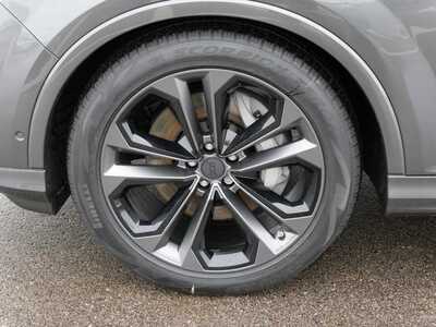 2026 Audi Q7, $78760. Photo 4