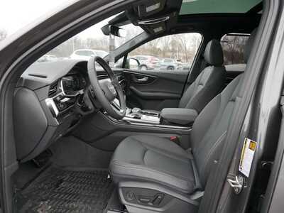 2026 Audi Q7, $78760. Photo 5