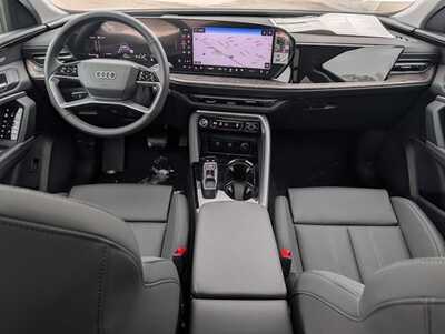 2025 Audi Q5, $62895. Photo 8