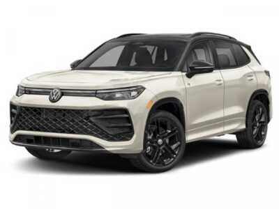 2026 Volkswagen Tiguan, $42226. Photo 1